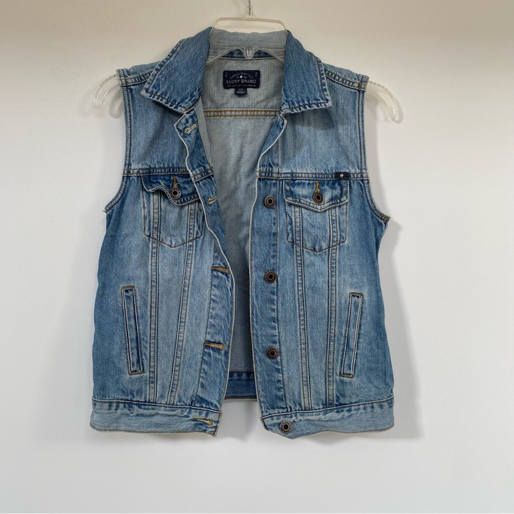 EUC Lucky brand XS jean denim vest